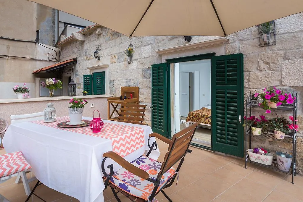 Phoenix Studio Apartment Split 0*,  Croatia